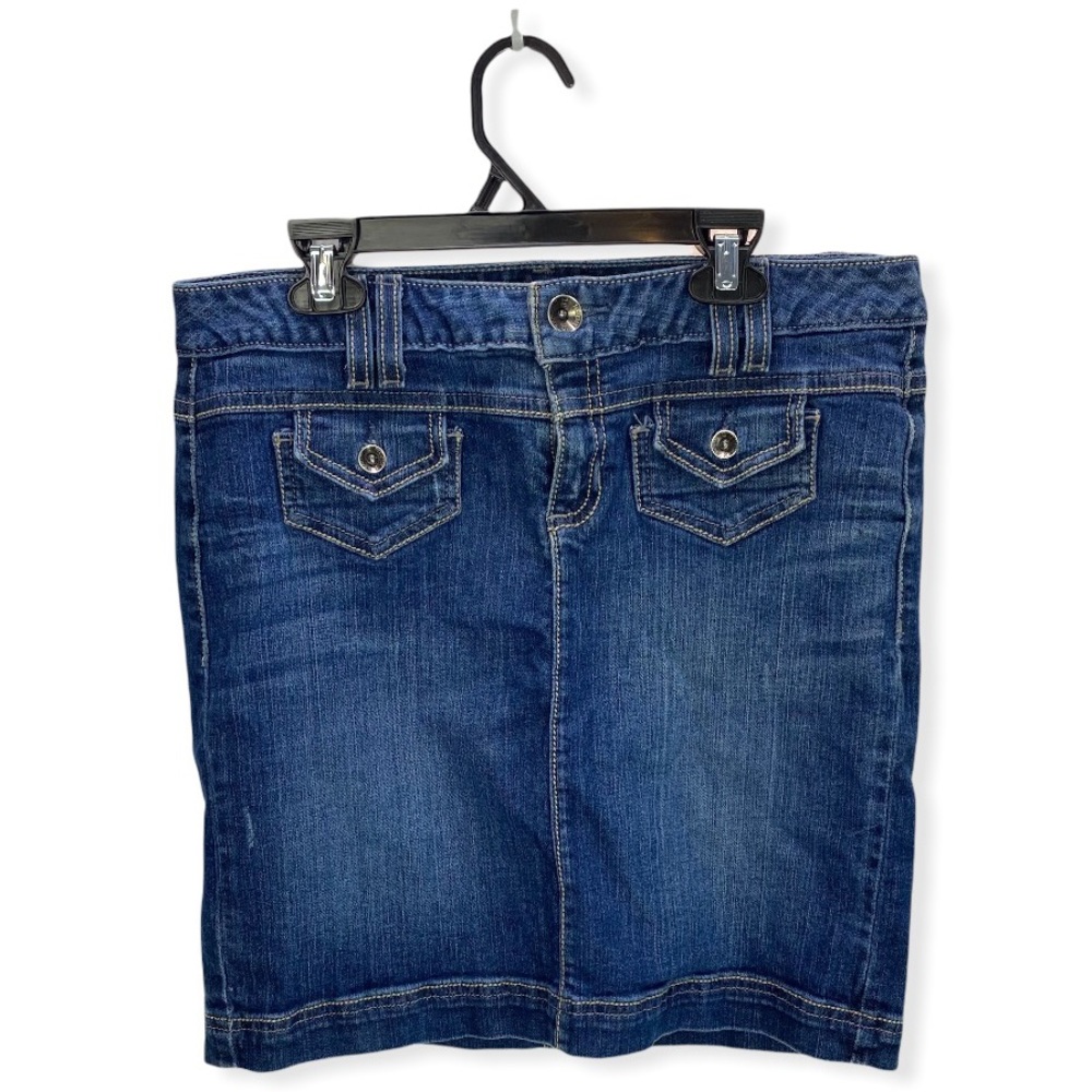 Tommy Hilfiger medium wash denim jean skirt size 4